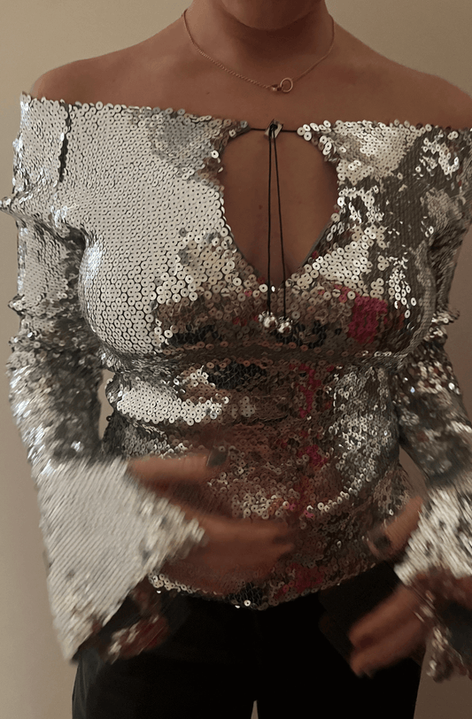 16ARLINGTON Solare off-the-shoulder Sequinned Top