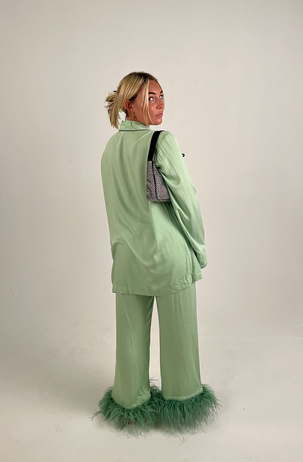 SLEEPER GREEN SET (XL) SATIN WITH FEATHERS